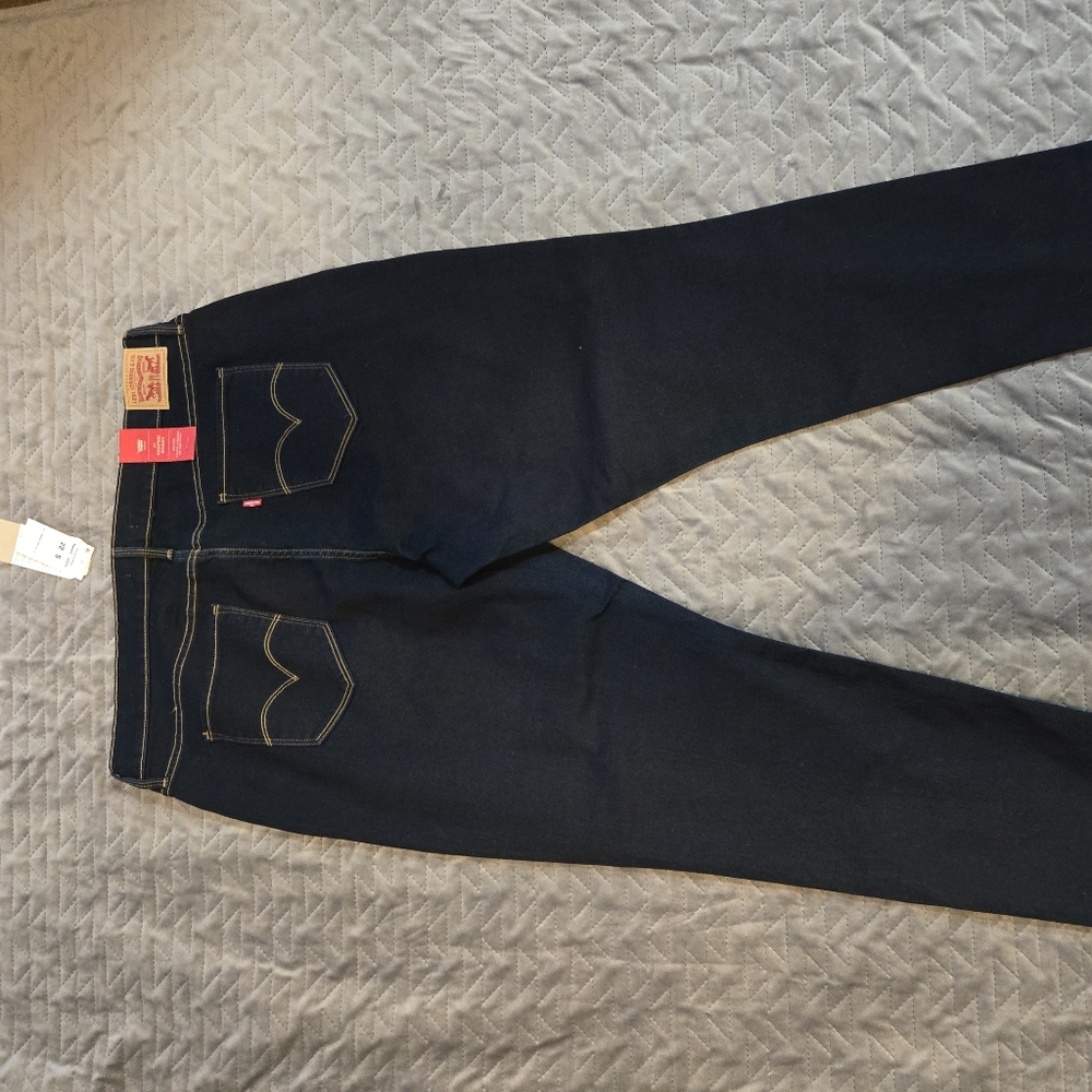 Jean - Picture 2 of 3